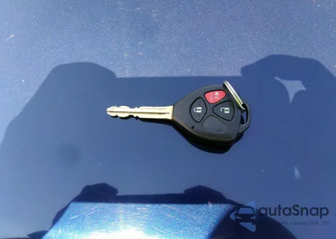 2013 Toyota Matrix L из США, поврежденный, VIN 2T1KU4EE3DC048662